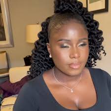 Bronzer Glam for our beautiful bridesmaid , Products , @nyxcosmetics CSWS  Foundation in Mocha, @fentybeauty blusher in Daiquiri Dip,  @makeuprevolution bronzer in Dark , @nyxcosmetics dewy setting ...