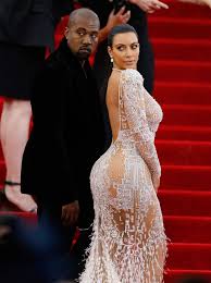 At the 2015 metropolitan museum of art's costume institute gala, the keeping up with the to her credit, kim posted a photo to instagram explaining her inspiration for her dress, which was kim wasn't the only kuwtk star to appear at this year's met gala. Stylist Breaks Down Kim Kardashian S Met Gala Outfits From Worst To Best