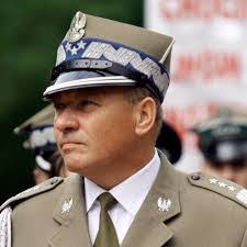 Edward Pietrzyk's Instagram, Twitter & Facebook