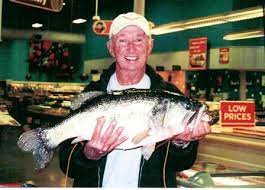 There is no better place than this lake to catch largemouth bass or catfish. Fishing Georgetown Lake