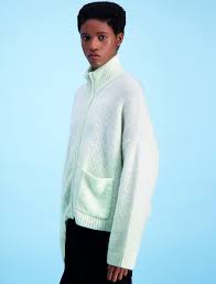 Some of the treasures here are so unique they're not sold anywhere else. Holzweiler Tine Knit Cardigan Kudumid Boozt Com