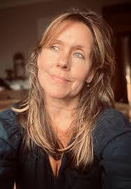 Nicole Ragland's Instagram, Twitter & Facebook