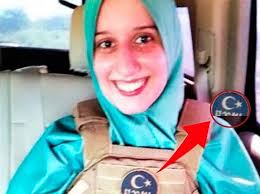 Silvia Romano, il giubbotto con la mezzaluna è una fake news. Gli 007: foto  ritoccata