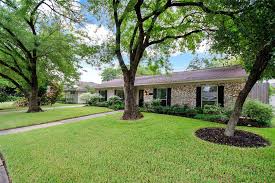 Willow drive nursery provides a variety of nursery products and related services for residential and commercial properties. 2203 Blue Willow Drive Houston Tx 77042