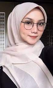 Jadilah orang yang terawal mendaftar didalam rangkaian kami. 10 Tudung Dan Cermin Mata Ideas Beautiful Hijab Hijab Fashion Hijab