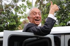 Quando reparou que estávamos a fotografar, marcelo rebelo de sousa pediu ao segurança que nos viesse convidar a. Expresso Marcelo Em Angola Os Sinais Da Recandidatura E O Album Da Familia Rebelo De Sousa