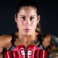 Liz Carmouche faces Kana Watanabe in Bellator 261 co-main event