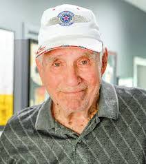 Jordan Hindman's Instagram, Twitter & Facebook