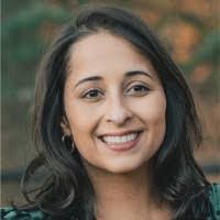 Jennifer Laster's Instagram, Twitter & Facebook