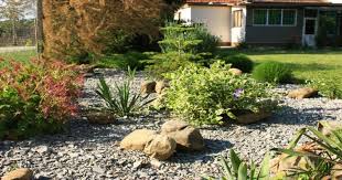 Rocalla Im Garten Funfzig Grosse Dekorative Ideen Steingarten Steinen Pinterest Jardin Kies Dekoration Terrasse Rin Garten Steingarten Garten Terrasse