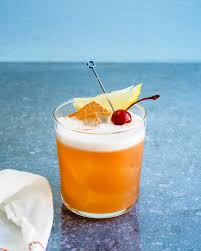 Perfect Amaretto Sour That Everyone Will Love A Couple Cooks Recipe In 2020 Amaretto Sour Sour Cocktail Couple Cooking