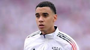 Nice kick ba? 😂😜 #StarSender #footballseason