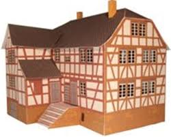 Modellhauser H0 Aus Karton Modellhauser H0 Aus Karton Diy Gebaude Aus Karton Stets Beginnt Das Abenteuer Mit Einem Gleisoval Auf Dem Sich Der Erste Zug In Bewegung Setzt Jom Nann