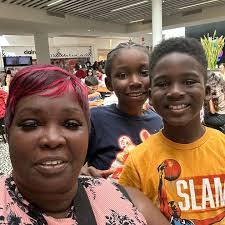 Lashonda Cross's Instagram, Twitter & Facebook