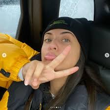 Iulia albu, nevoită să sune la poliție în toiul nopții. Cum AratÄƒ Antonia FÄƒrÄƒ Pic De Machiaj Pe FaÈ›Äƒ Fanii Nu Au Mai VÄƒzut O VreodatÄƒ AÈ™a