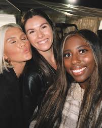 𝙲𝚊𝚒𝚝𝚕𝚒𝚗 𝙲𝚘𝚌𝚔𝚌𝚛𝚘𝚏𝚝 (@caitlin_cockcroft) • Instagram photos  and videos