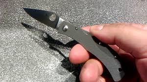 Baby Jess Horn Spyderco Sprint Run Very Disappointing Youtube