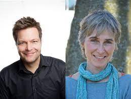 Hauke haiens tod erzählt die geschichte. Sprachkunst Lesung Mit Andrea Paluch Und Robert Habeck Offener Campus
