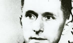 Ernst jünger was born in heidelberg in 1895 and reached maturity just in time to volunteer for service in world war i, during which his bravery won him the pour le mérite, germany's highest. Lemo Biografie Biografie Ernst Junger