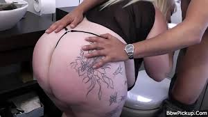 Busty bbw pick up stranger for fast fuck - XNXX.COM