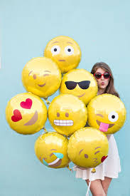 Diy Emoji Balloons Studio Diy Emoji Balloon Balloons Emoji Party