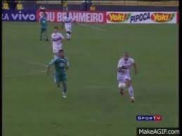 Voir en direct les émissions de la une, tipik, la trois et des chaînes radio de la rtbf Sao Paulo 2x1 Palmeiras 2008 Paulista Semifinais On Make A Gif