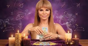 Qué dicen los astros: horóscopos de Mhoni Vidente para HOY viernes 18