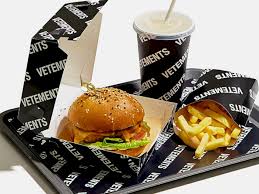 Pembayaran mudah, pengiriman cepat & bisa cicil 0%. Pengen Coba Makan Burger Yang Unik Yuk Cobain Burger Vetements Ini Indozone Id