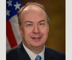 DC Boutique Offers $100K in Loans to Federal Workers Affected by Shutdown