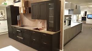 Eller ønsker du bare å finne ut mer om. Jke Norge Ravenna Rammekjokken I Sort Eik Med Luna Facebook