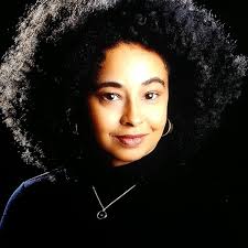 Amazon.com: An Autobiography of Skin: A Novel: 9780593316535: Carr,  Lakiesha: Books