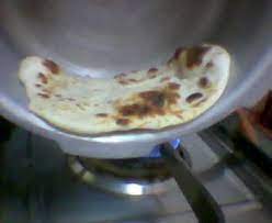 Tandoori Roti Naan And Kali Dal Dal Makhani Tandoori Roti Roti International Recipes