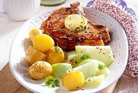 Karacho Kotelett In Kohlrabi Begleitung Rezept Lecker Rezept In 2020 Rezepte Kotlett Rezept Lecker