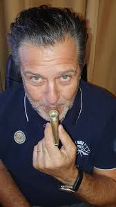 | hadházi lászló önálló estje | dumaszínház. Hadhazi Laszlo Kiprobaltam Egy Uj Hangszert