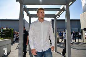 Nah, de ligt was the last man, schick would go alone on goal, de ligt denied goal scoring opportunity so red card. Juventusfc On Twitter Matthijs De Ligt Begins His Juventus Medical