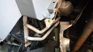 Peteklerin alt tarafları sıcak olur üst tarafları soğuk. Damlatan Kalorifer Petegi Icin Cozum Onerisi