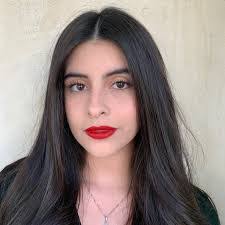 Linda Romo's Instagram, Twitter & Facebook