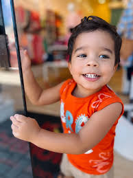 Venha conhecer nossa loja!💙🧡❤️ As principais tendências infantis e teen  com qualidade, conforto, estilo e ótimos preços. ✓ Fazemos entrega! 📍Rua  Paraíba, 690, centro! 📲:(77)998342583