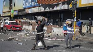 South african police said in a statement that they had identified 12 people suspected of provoking the riots, and that a total of 1,234 more than 200 shopping malls had been looted by monday afternoon, bloomberg news agency quoted the chief executive officer of business leadership south africa. Prtippdififaqm