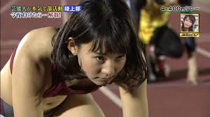 画像】陸上女子さん、「ノーブラで乳首がくっきり」！抜けすぎると話題にｗｗｗ | 萌zoom