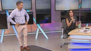 Su compañero en el programa de la mañana de tn, sergio lapegüe, la miró. Sergio Lapegue Y Roxy Vazquez Se Reencontraron En Tn Asi Fue El Divertido Momento Tn