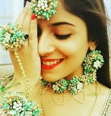 Ebay Ad Handmade Beautiful Green Flower Set Elegant Indian Bridal Haldi Mehndi Wedding Flower Jewelry Flower Jewellery For Mehndi Flower Jewellery For Haldi