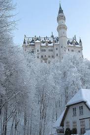 Initially built at the behest of reclusive king ludwig ii as a private retreat, neuschwanstein today is one of the most popular of palaces and castles in. Snowy Wonderment Neuschwanstein Castle Germany Castles Castle