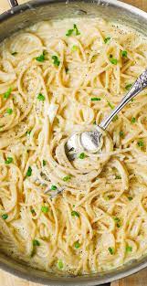 7 Deliciosas Recetas De Espagueti Con Las Que Enamoraras A Cualquiera Recetas De Espaguetis Recetas Faciles Recetas De Pastas