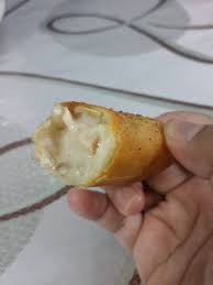 Resepi kerepek popia yang cukup mudah ini biasanya hanya menggunakan kulit popia, serbuk cheese. Popia Ayam Cendawan Cheese Mekna Daily Rakyat