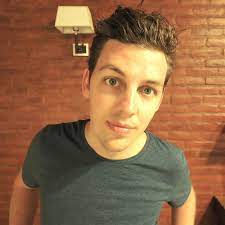 Pierre croce was born in france on november 5, 1986.french youtube personality who has gained widespread popularity for his eponymous channel's content. Pierre Croce Youtube