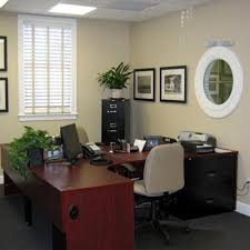 Stellar It Park Is Located In Sector 62 Noida This Building Is Loaded With All Modern Amenities L Office Interior Design Best Office Colors Home Office Design