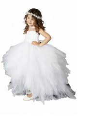 Dans une classique robe de princesse bleue ou un déguisement de princesse médiévale rouge, dans une robe de cendrillon ou une tenue d'elena d'avalor, votre fillette sera sans aucun doute la plus belle ! Robe Fille 10 Ans Pour Mariage Robe Fille Mariage Robe De Ceremonie Mariage Robe Princesse
