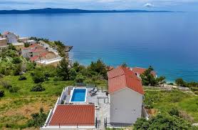 Der kauf von immobilien in der republik kroatien ist ideal für alle, die ein haus am meer, eine wohnung mit aussicht, eine wohnung im schönen split oder zagreb, interessantes land in dalmatien, ob bau für den bau eines traumhauses oder wollen landwirtschaft, die eine ideale als finanzinvestition gehaltene immobilie. Hunde 100 Willkommen Urlaub Mit Hund In Kroatien Inkl Vor Ort Infos