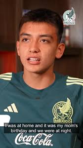 ✨Marissa Tapia Gencarelli, owner of the restaurant Yoli Tortillería, was  honored before the match vs. 🇯🇲 in the Mex Tour W, as part of the  "𝗙𝘂𝗲𝗿𝘇𝗮 𝗙𝗲𝗺𝗲𝗻𝗶𝗻𝗮" initiative, where we celebrate leading